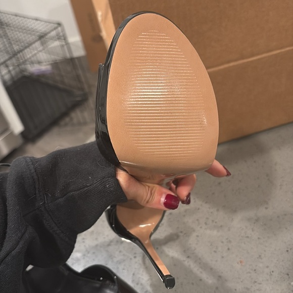 Never worn - Picture 3 of 3